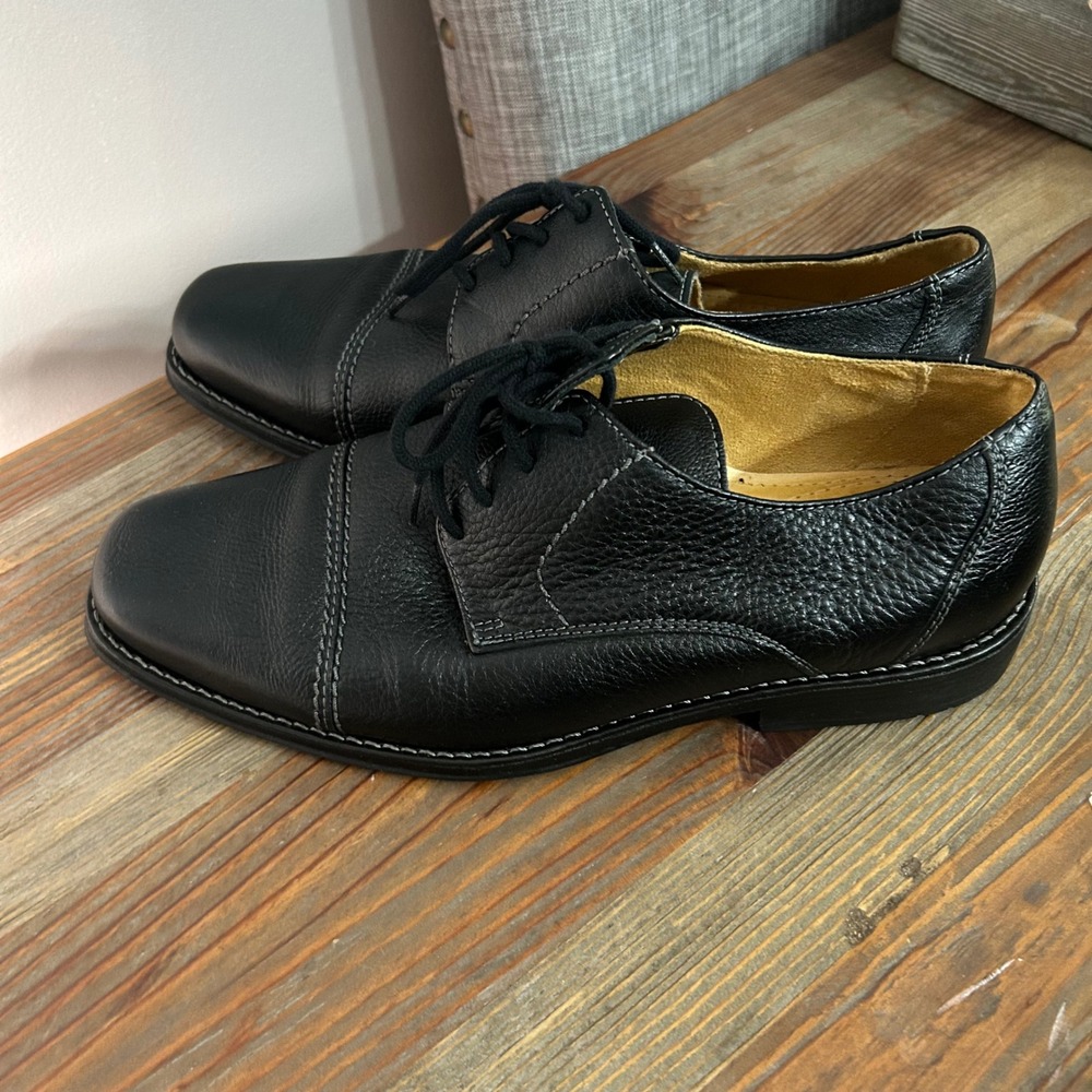 Sandro Moscoloni Mens Black Leather Cap Toe Derby Dress Shoes Square Toe Lace Up